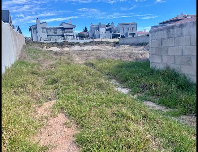 1,013M² VACANT LAND FOR SALE IN MYBURGH PARK